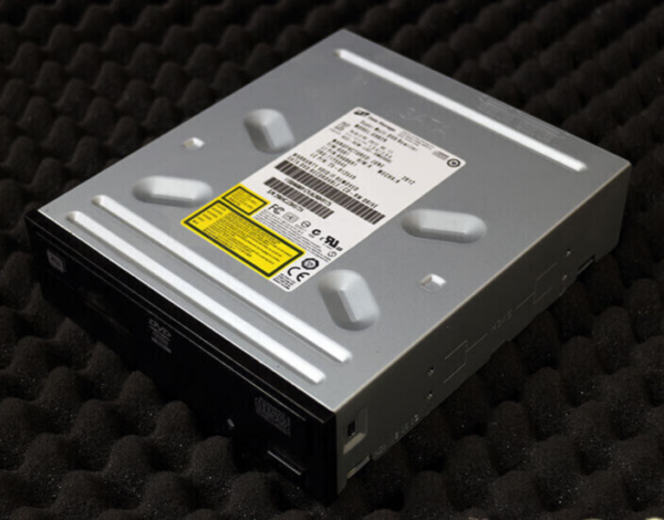 Hitachi GH82N