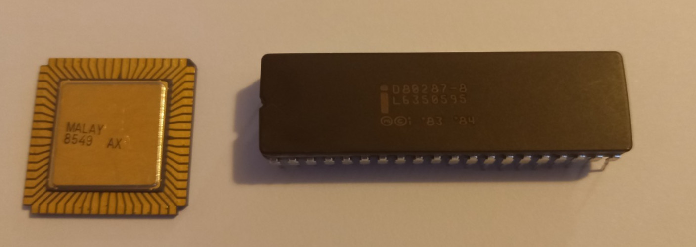 RARE Intel R80286-8 CPU + Intel D80287-8 Co-Pro Bundle - Image 2